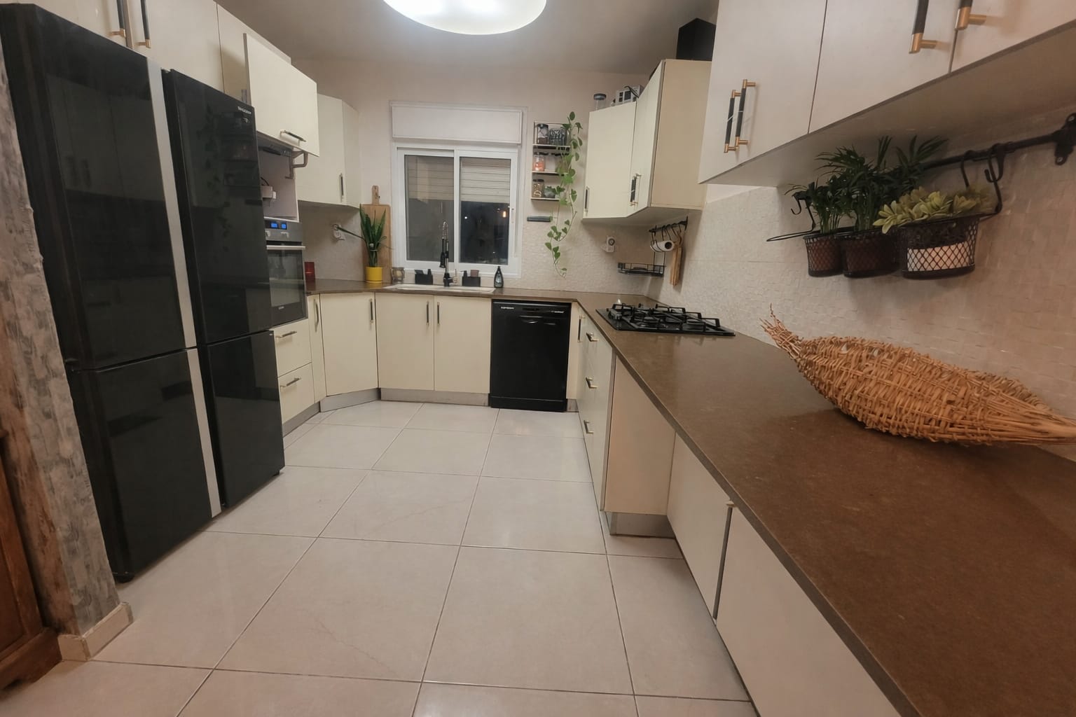 Kitchen area